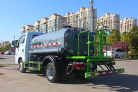 Water Sprinkler Truck 2.21m³ Dongfeng Tuyi