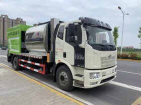 Asphalt Chip Sealing Truck with 14m³ Capacity, FAW Jiefang 4×2