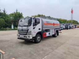 Oil Tanker Truck 10.3m³ Foton Ouma 45° Front View