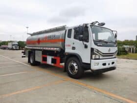 Oil Tanker Truck 13.7m³ Dongfeng Dolika D8 | Diesel, Gasoline, Kerosene