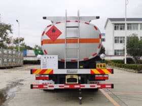 Oil Tanker Truck 13.7m³ Dongfeng Dolika D8 | Diesel, Gasoline, Kerosene