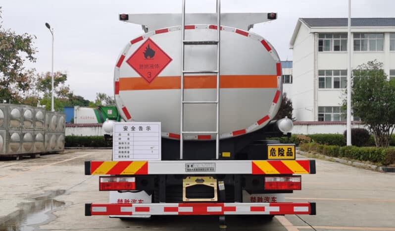 Oil Tanker Truck 13.7m³ Dongfeng Dolika D8 | Diesel, Gasoline, Kerosene full