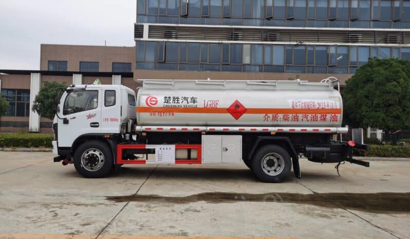 Oil Tanker Truck 13.7m³ Dongfeng Dolika D8 | Diesel, Gasoline, Kerosene full