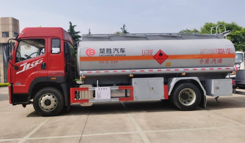 Oil Tanker Truck 15m³ Jiefang JK6 | Gasoline Medium full