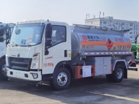 Oil Tanker Truck 7.5m³ Sinotruk Howo | Diesel, Gasoline Transport Medium