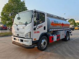 Oil Tanker Truck 8.5m³ Jiefang J6F | Gasoline, Diesel, Kerosene Transport Medium