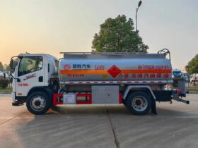 Oil Tanker Truck 8.5m³ Jiefang J6F | Gasoline, Diesel, Kerosene Transport Medium