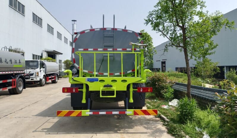 Water Sprinkler Truck 10.55m³ Dongfeng Tianjin full