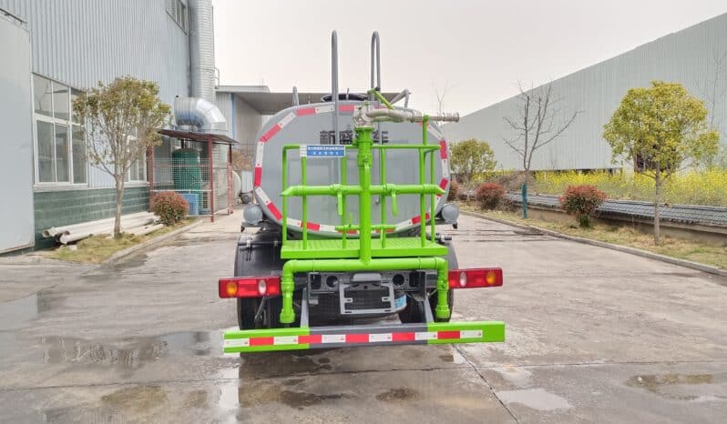 Water Sprinkler Truck 4.14m³ Dongfeng Huashen F3 full