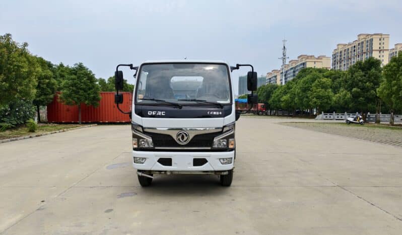 Water Sprinkler Truck 4.27m³ Dongfeng D6 full