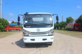 Water Sprinkler Truck 7.89m³ Dongfeng D9